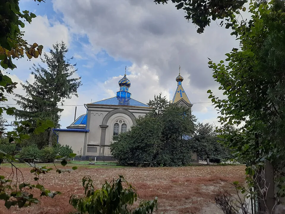 Церковь в селе Тудора