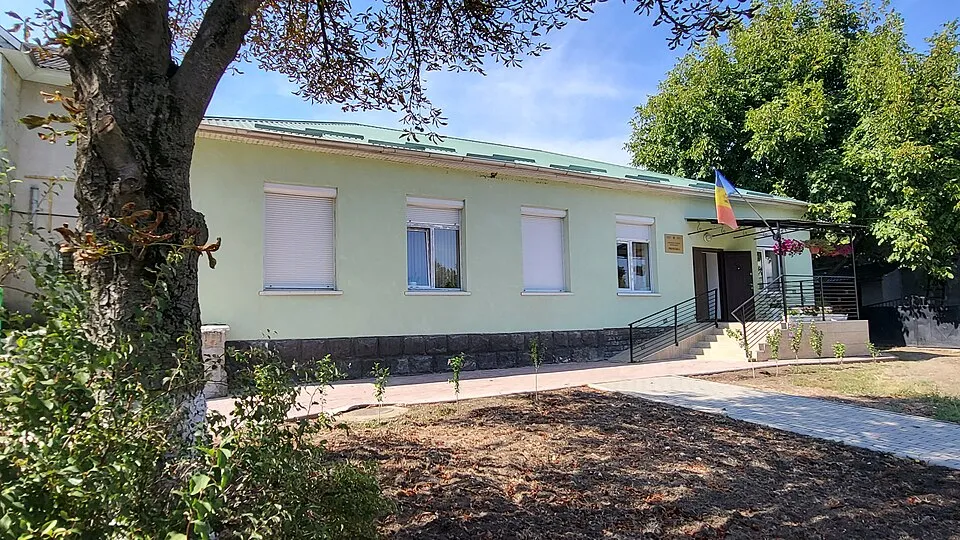 Примэрия села Ромэнешть